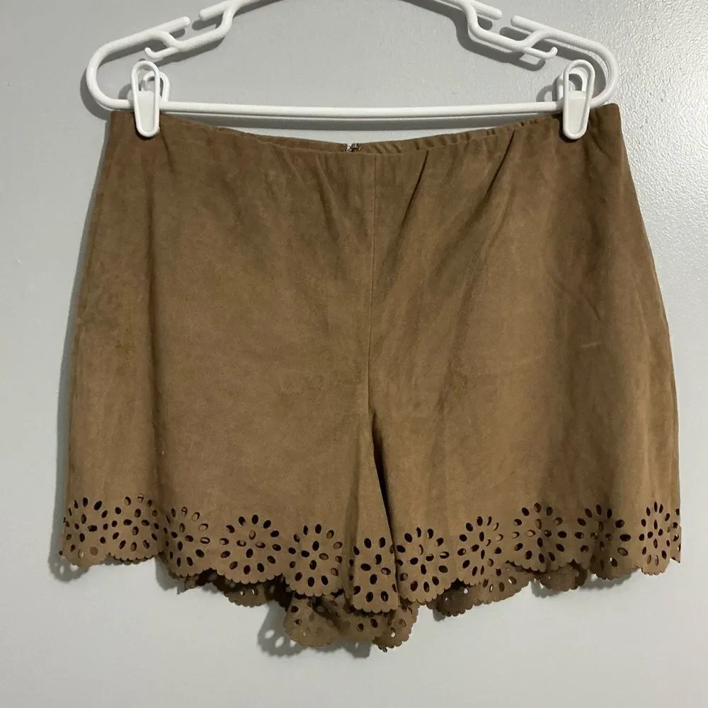 Kaari Blue brown lined shorts size 14